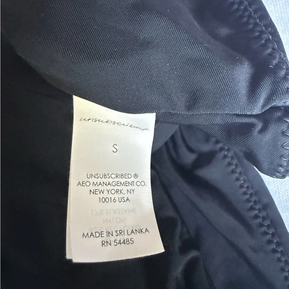 Black Women's One-Piece Swimsuit with Front Keyhole - Picture 4 of 4